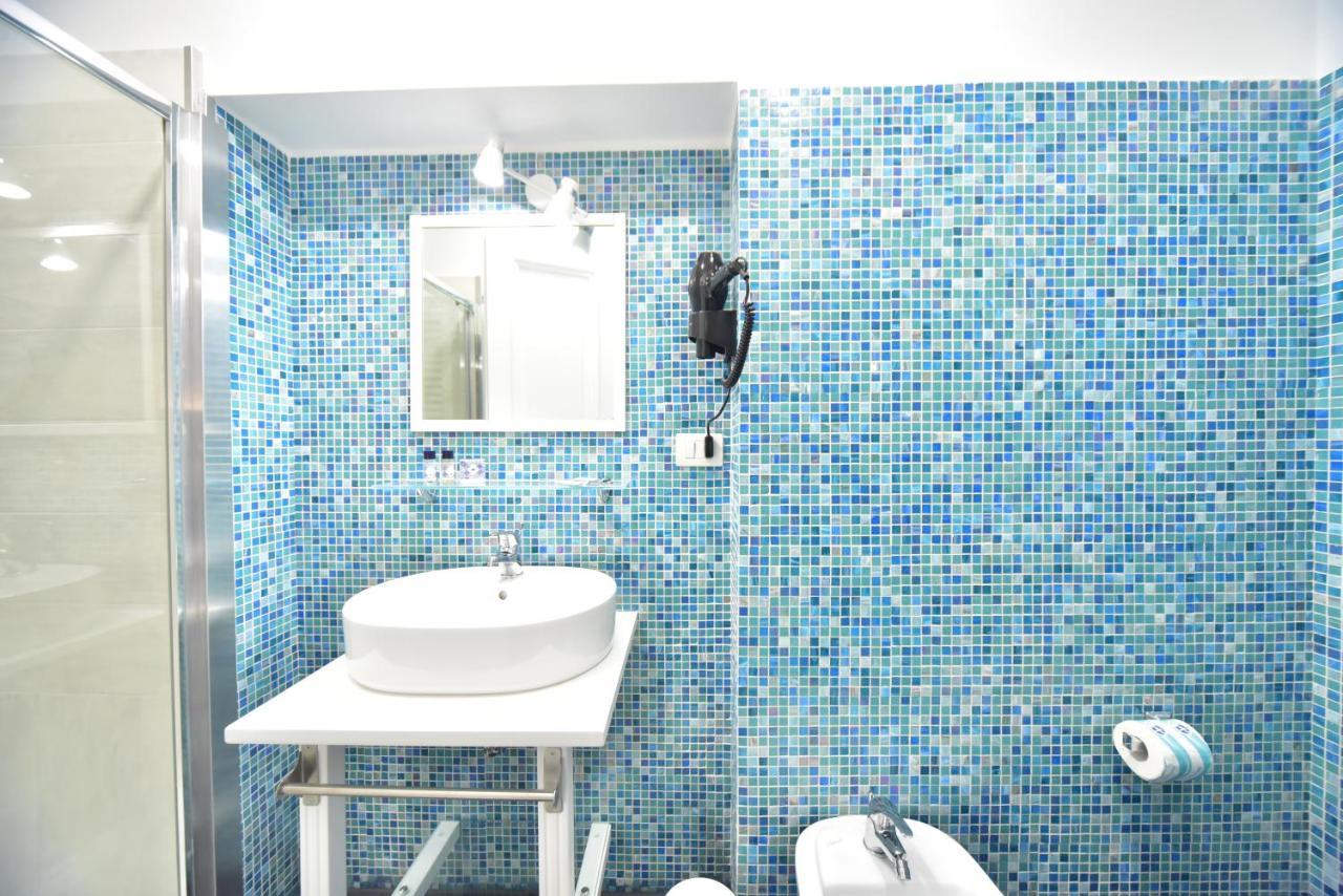 Sacconi Palace Suite Roma Exterior photo